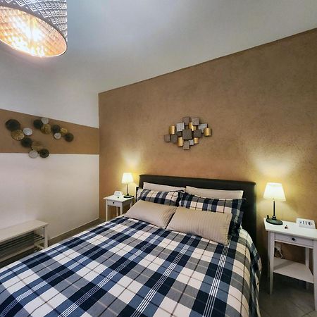 Arco Alto Apartment Bari Esterno foto