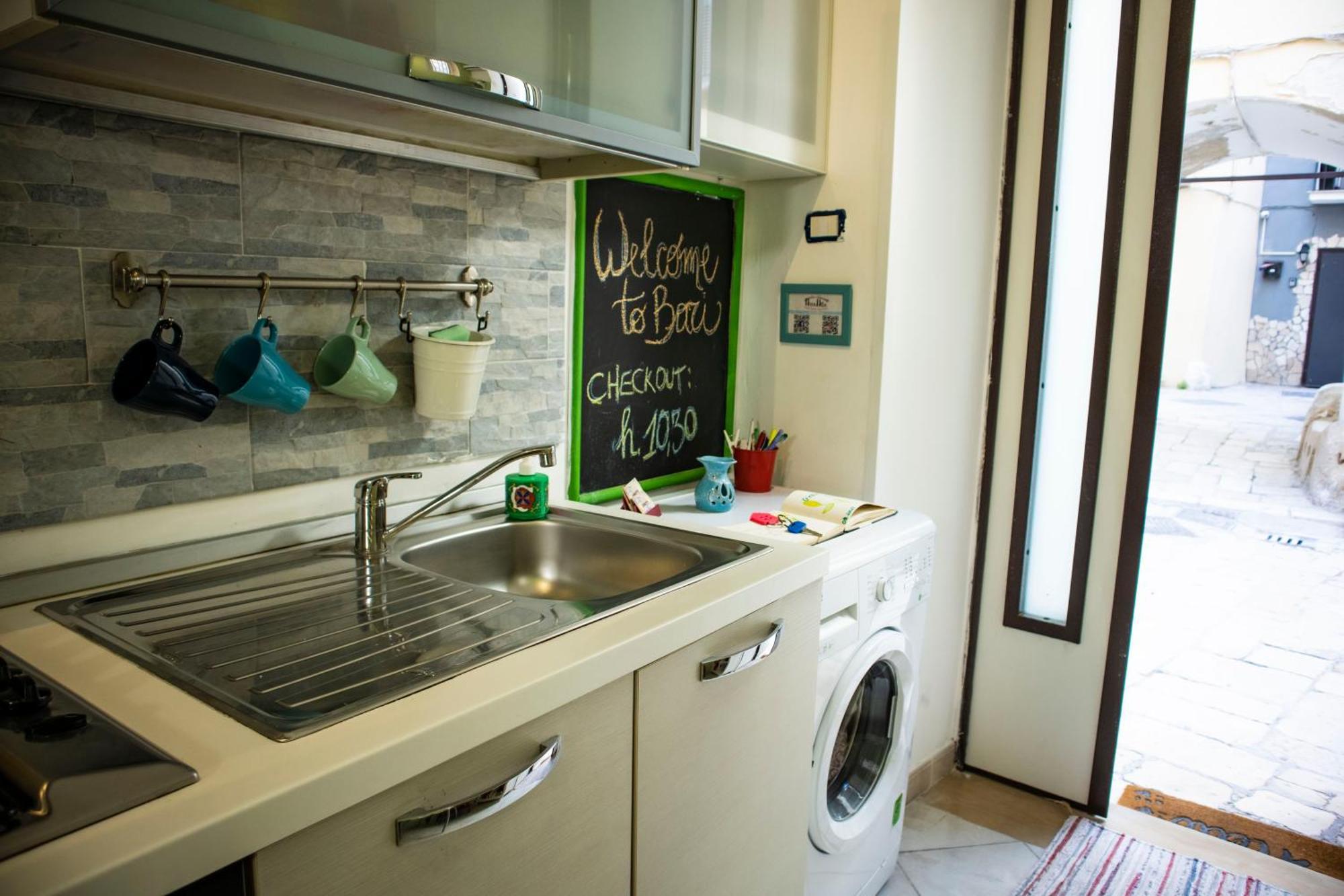 Arco Alto Apartment Bari Esterno foto