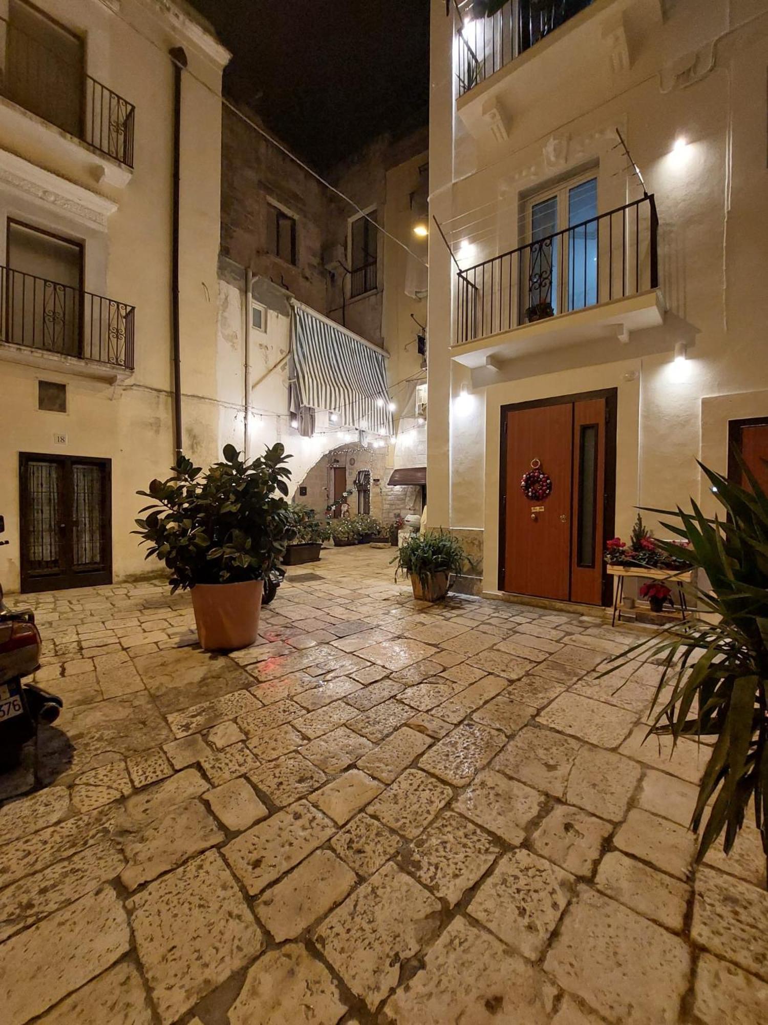 Arco Alto Apartment Bari Esterno foto